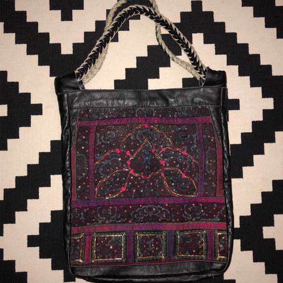 Handcrafted leather tote - Picture 1 of 7